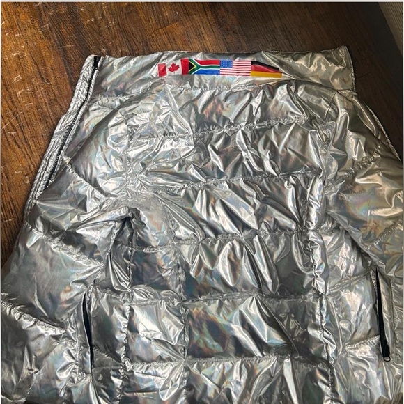 Silver holographic bubble puffer jacket coat - Picture 4 of 4